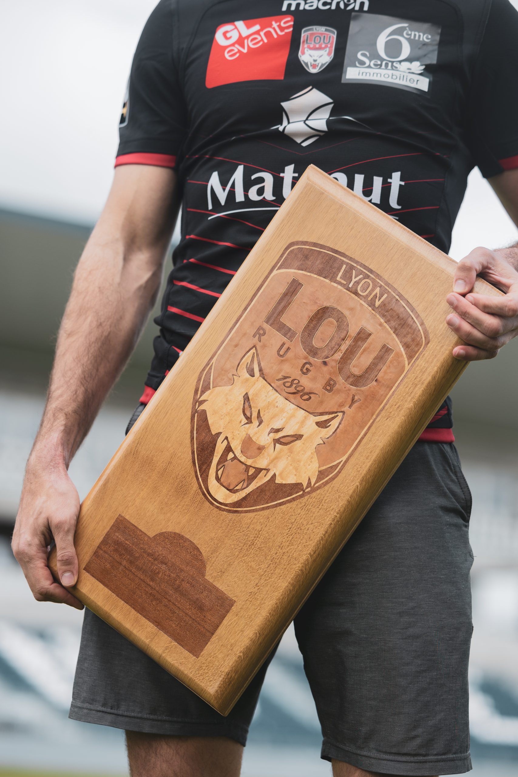 trophées rugby bois massif artisanal Normandie